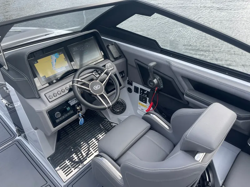 Slide: The Image of Cobalt R6 Surf 2026 - 14