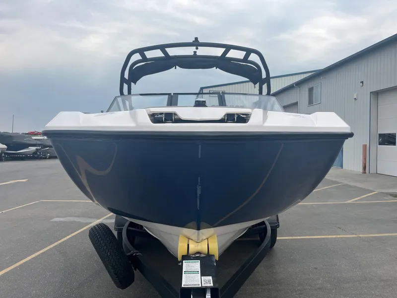 Slide: The Image of Yamaha AR220 2025 - 10