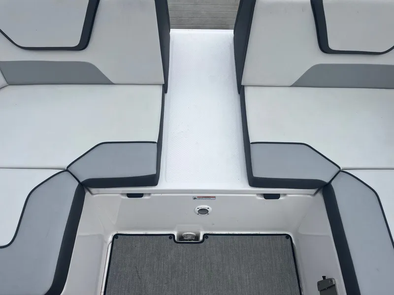 Slide: The Image of Yamaha AR220 2025 - 20