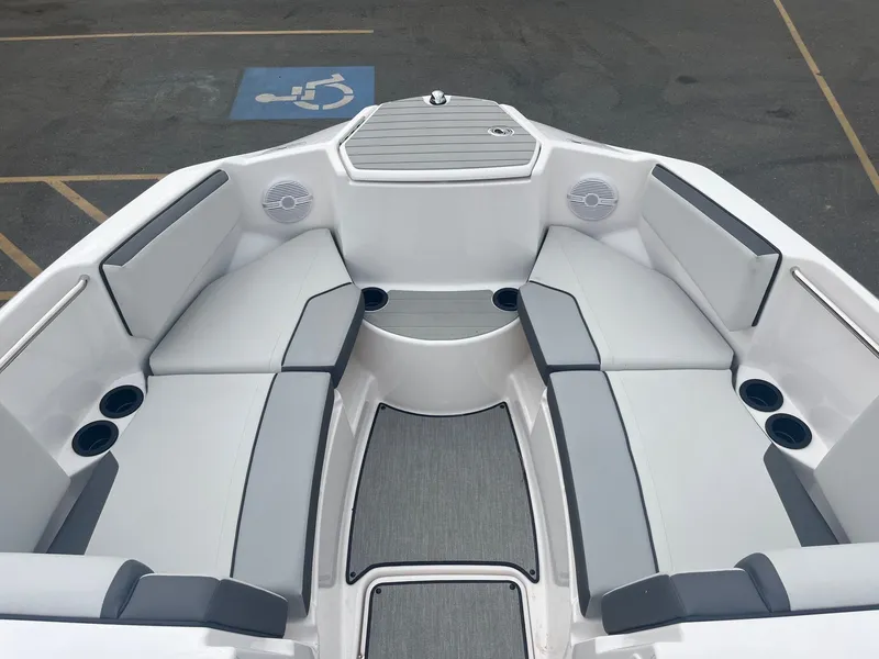 Slide: The Image of Yamaha AR220 2025 - 28