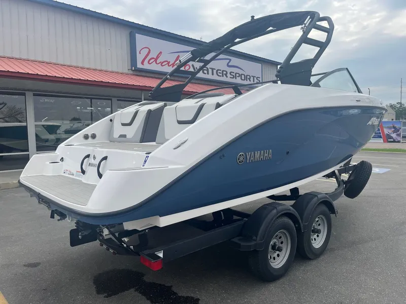 Slide: The Image of Yamaha AR220 2025 - 3