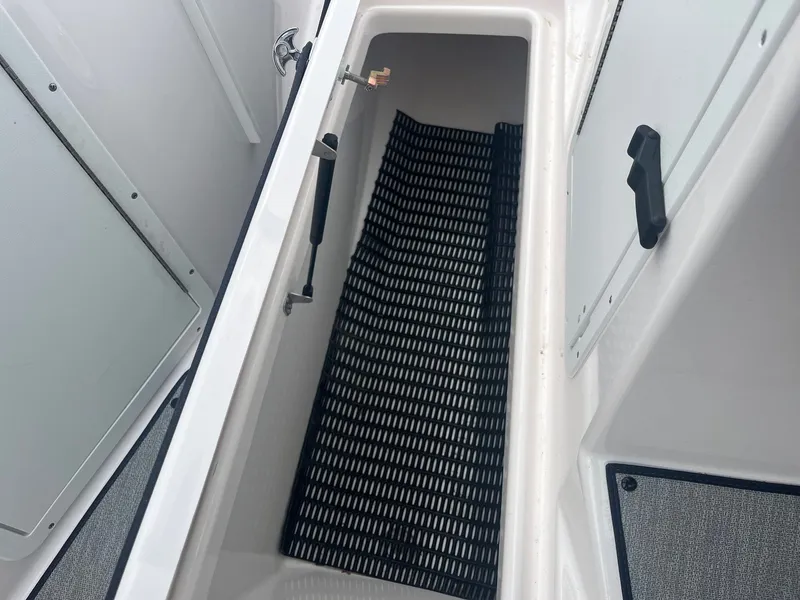 Slide: The Image of Yamaha AR220 2025 - 31