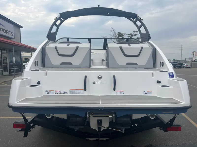 Slide: The Image of Yamaha AR220 2025 - 4