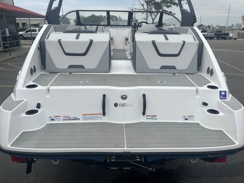 Slide: The Image of Yamaha AR220 2025 - 6