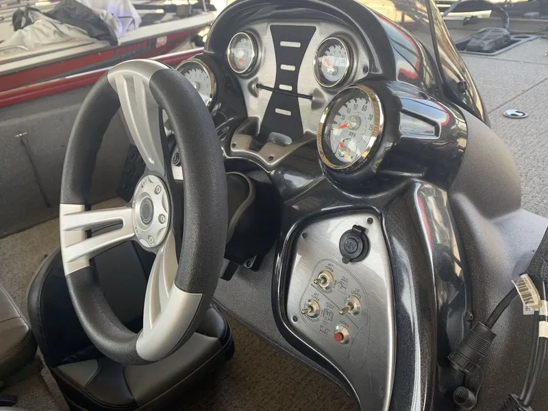 Slide: The Image of Tracker Pro Team 195 TXW 2022 - 3