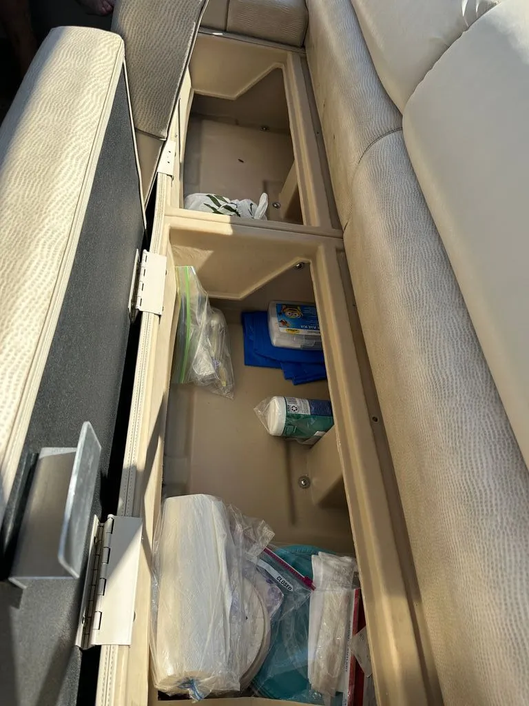 Slide: The Image of Bennington 2550RCL 2011 - 25