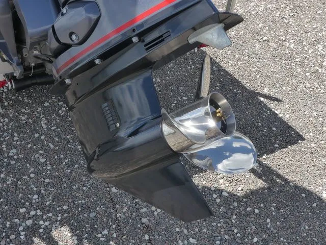 Slide: The Image of Xpress Skiff 185 2026 - 11