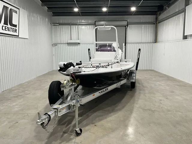 Slide: The Image of Majek Xtreme 22 2025 - 2