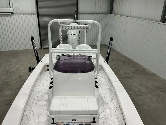 Slide: The Image of Majek Xtreme 22 2025 - 8