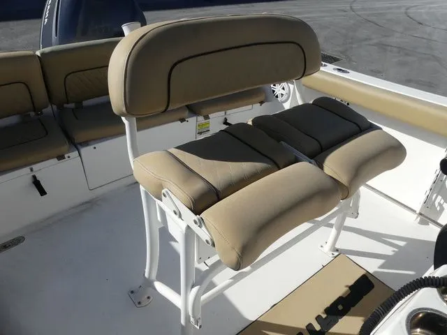 Slide: The Image of Sportsman Heritage 231 Center Console 2019 - 7