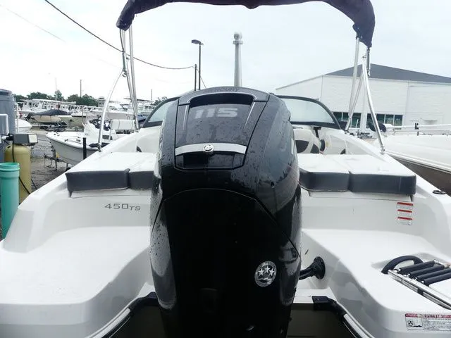 Slide: The Image of Tahoe 450 TS 2016 - 4