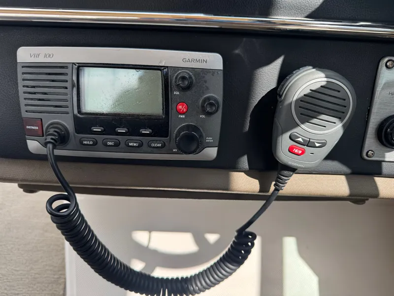 Slide: The Image of Regal 3200 Bowrider 2013 - 13