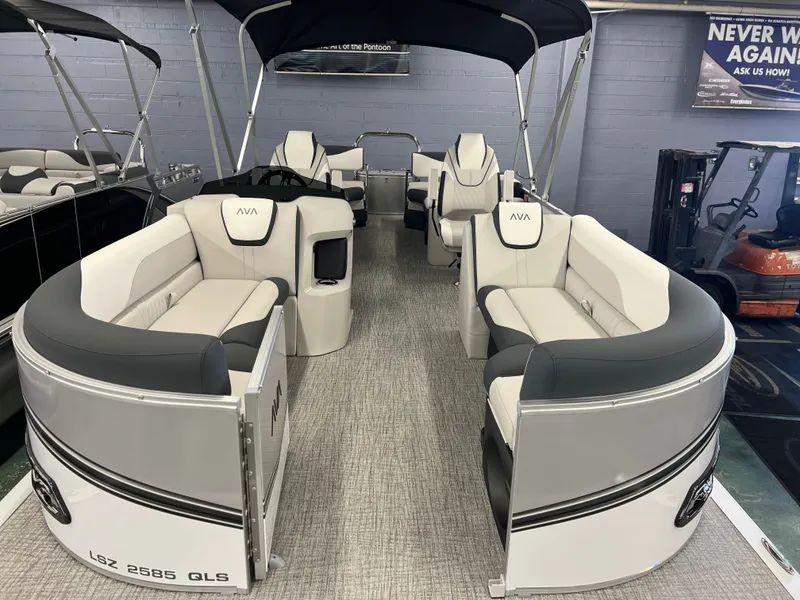 Slide: The Image of Avalon LSZ Quad Lounge - 25' 2026 - 4