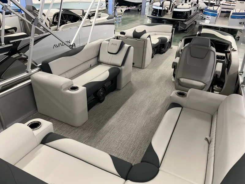 Slide: The Image of Avalon 23 LSZ Elite 2026 - 14