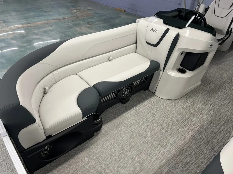 Slide: The Image of Avalon 23 LSZ Elite 2026 - 6