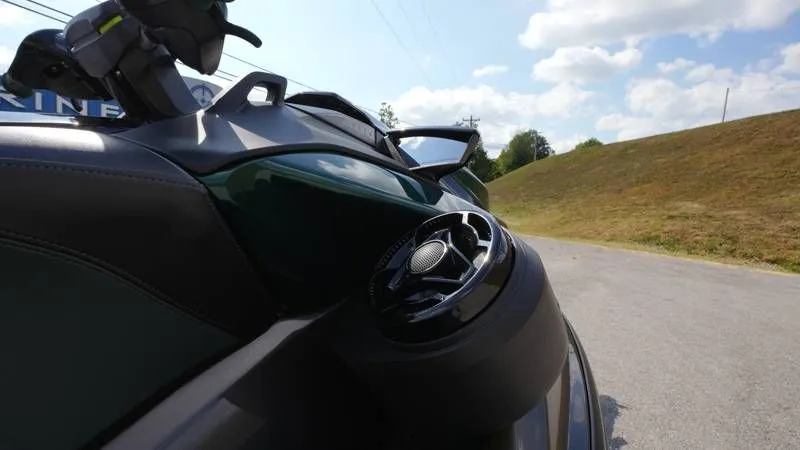 Slide: The Image of Sea-Doo RXP-X Apex 300 Sound 2023 - 22