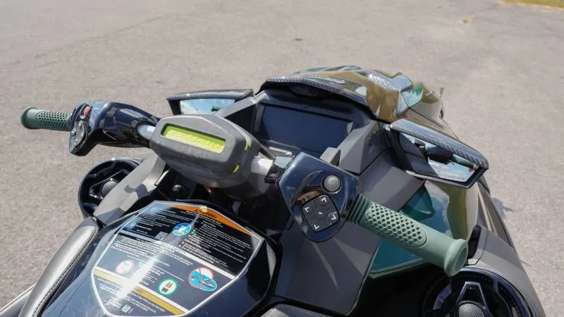 Slide: The Image of Sea-Doo RXP-X Apex 300 Sound 2023 - 33