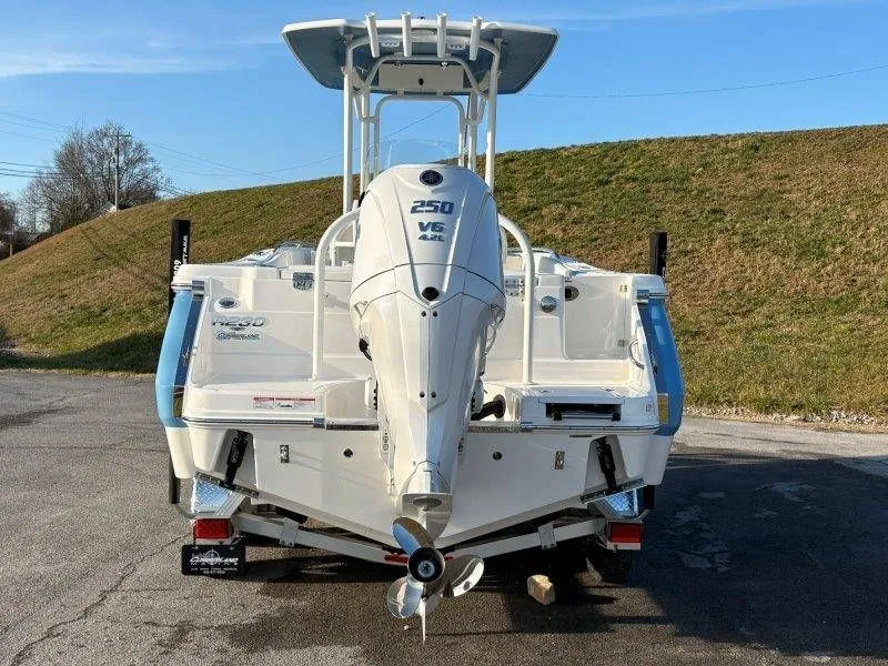 Slide: The Image of Robalo R230 Center Console 2026 - 35