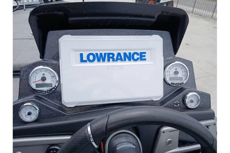 Slide: The Image of Dashboard of a 2021 Nitro Z21 boat featuring Lowrance electronics. - 19