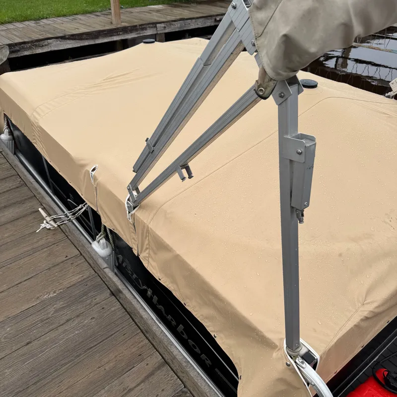 Slide: The Image of Misty Harbor 1680RE Explorer 2013 - 3