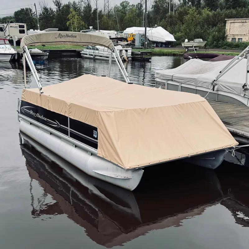 Slide: The Image of Misty Harbor 1680RE Explorer 2013 - 4