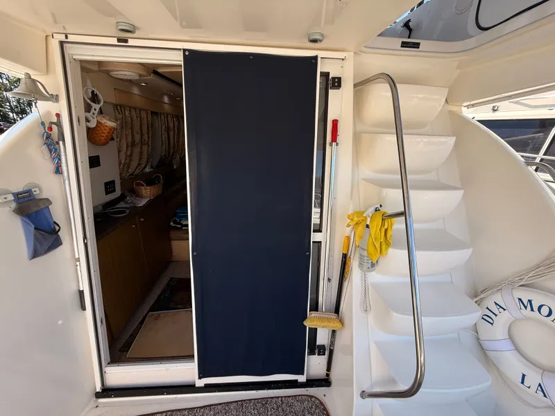 Slide: The Image of Bayliner 3488 Motoryacht 2002 - 53