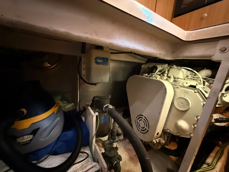 Slide: The Image of Bayliner 3488 Motoryacht 2002 - 58