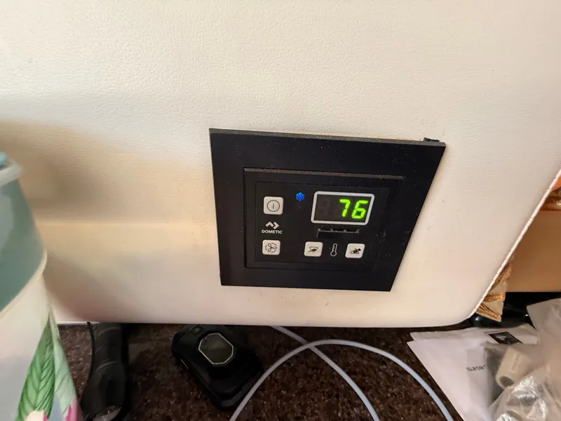 Slide: The Image of Bayliner 3488 Motoryacht 2002 - 79