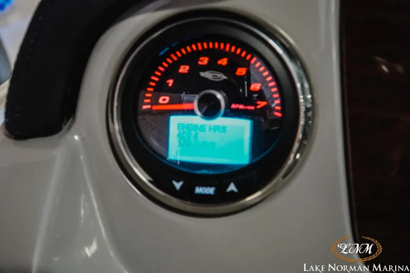 Slide: The Image of Chaparral 21 SSi 2023 - 17