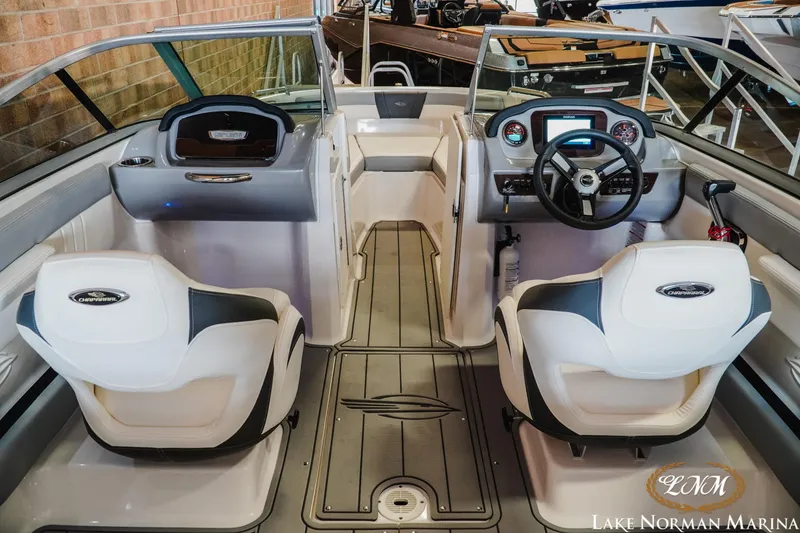 Slide: The Image of Chaparral 21 SSi 2023 - 8