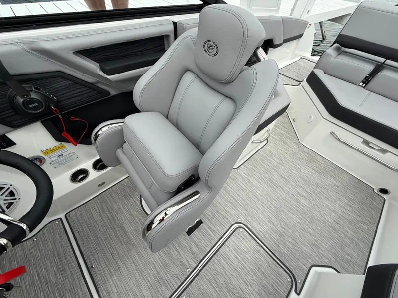 Slide: The Image of Cobalt R4 2025 - 652