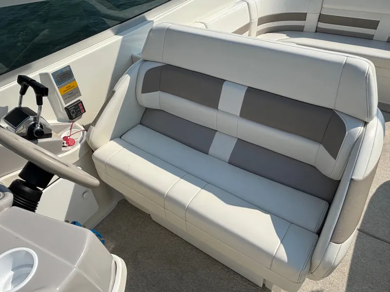 Slide: The Image of Formula 280 Bowrider 1998 - 923