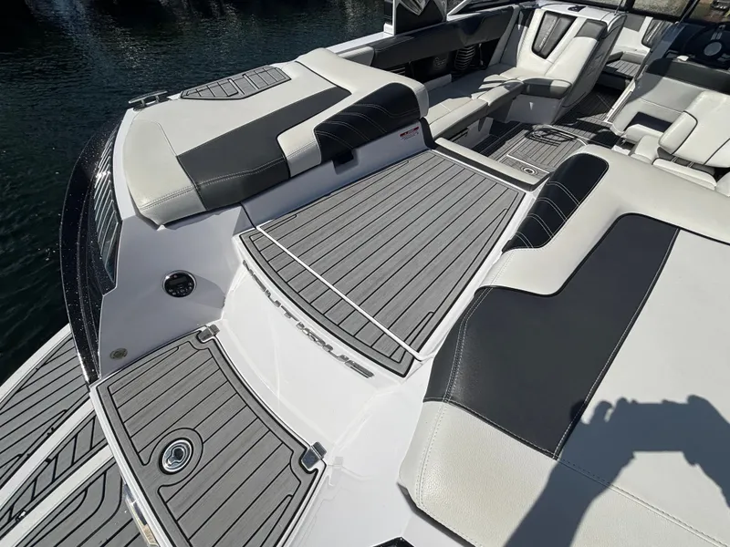 Slide: The Image of Nautique G23 2013 - 921