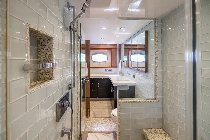 Slide: The Image of Hatteras 80 Motor Yacht 2013 - 138