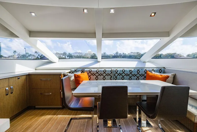 Slide: The Image of Hatteras 80 Motor Yacht 2013 - 52