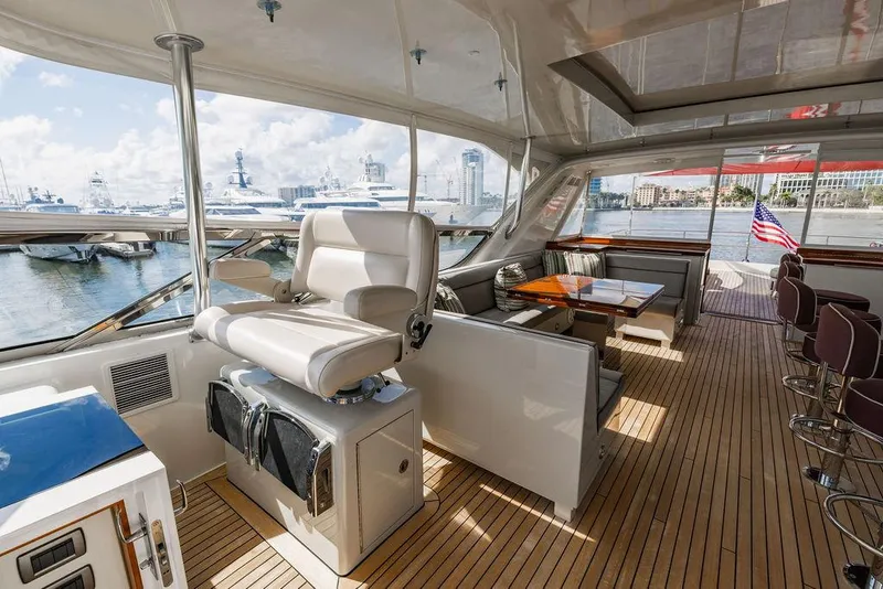 Slide: The Image of Hatteras 80 Motor Yacht 2013 - 72