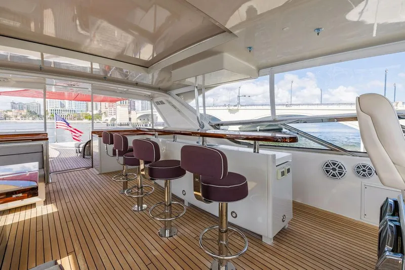 Slide: The Image of Hatteras 80 Motor Yacht 2013 - 77