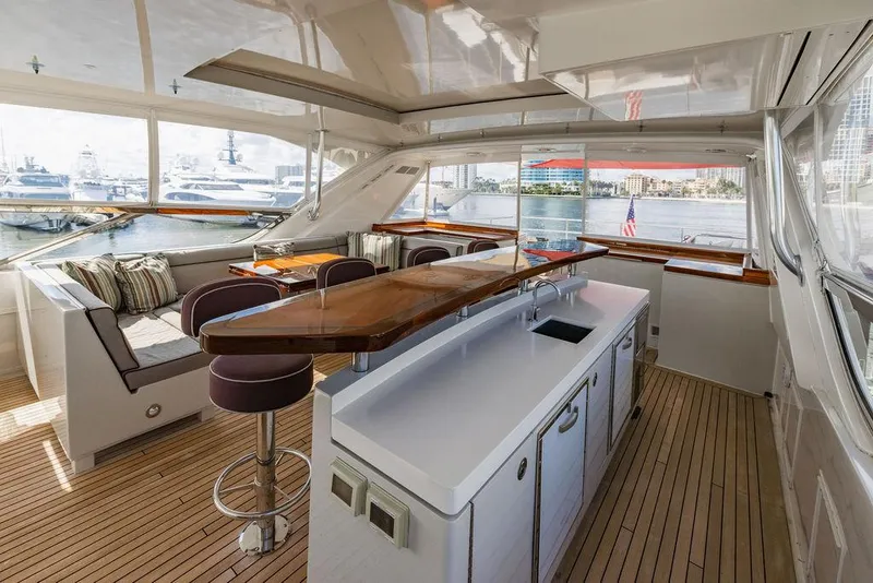 Slide: The Image of Hatteras 80 Motor Yacht 2013 - 78