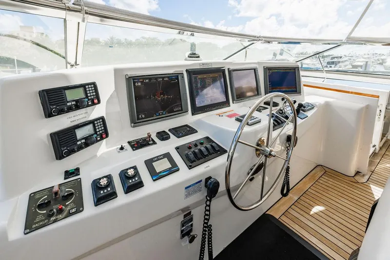 Slide: The Image of Hatteras 80 Motor Yacht 2013 - 85