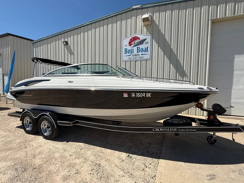 Slide: The Image of Crownline Boats 220 LS 2008 - 1