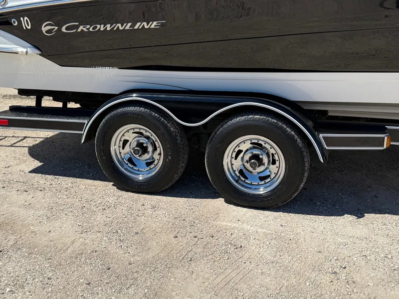 Slide: The Image of Crownline Boats 220 LS 2008 - 30