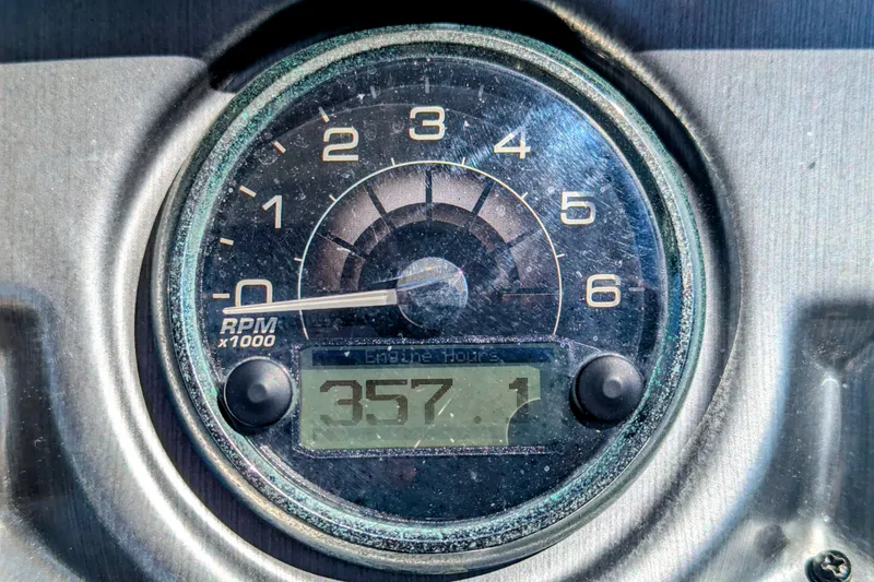 Slide: The Image of Tachometer of 2013 Monterey 280 Sport Yacht showing 357.1 engine hours. - 20