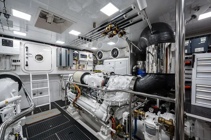 Slide: The Image of Port Engine Looking Aft - 86