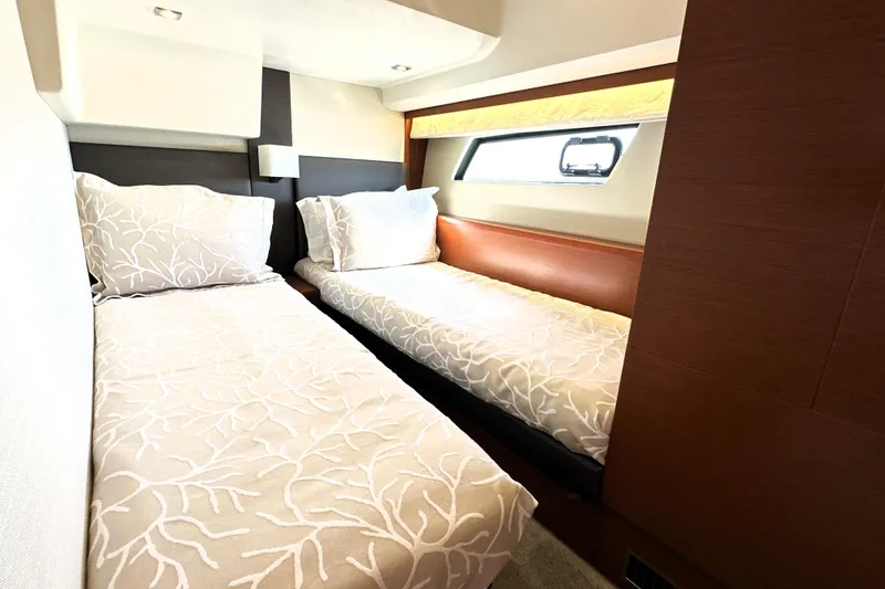 Slide: The Image of Interior of 2016 Prestige 500 S yacht with twin beds and modern design. - 37