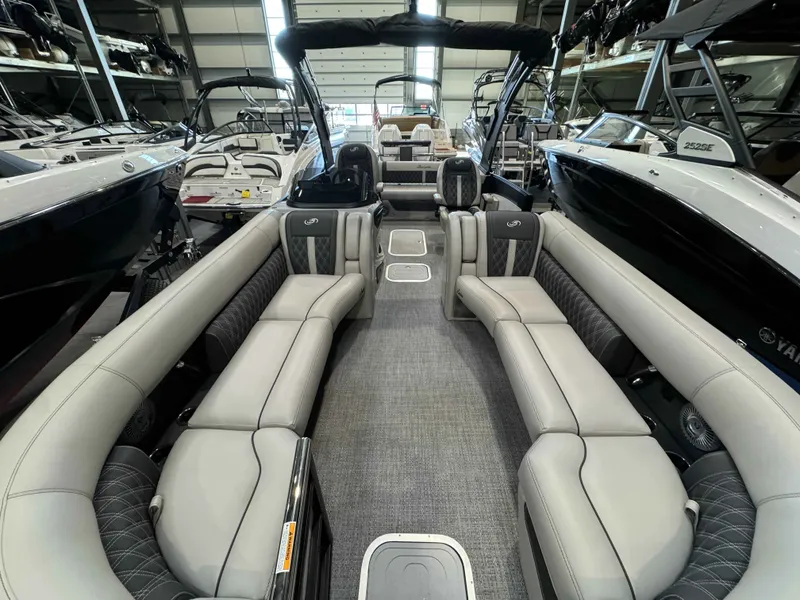 Slide: The Image of Interior view of Barletta LUSSO 25UCAT 2026 pontoon boat. - 29