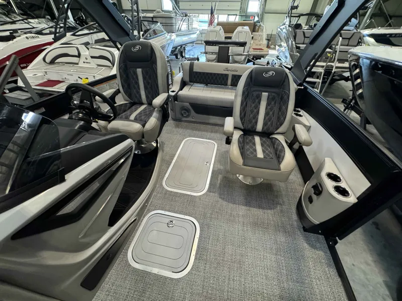 Slide: The Image of Interior of 2026 Barletta LUSSO 25UCAT with luxurious seating. - 32