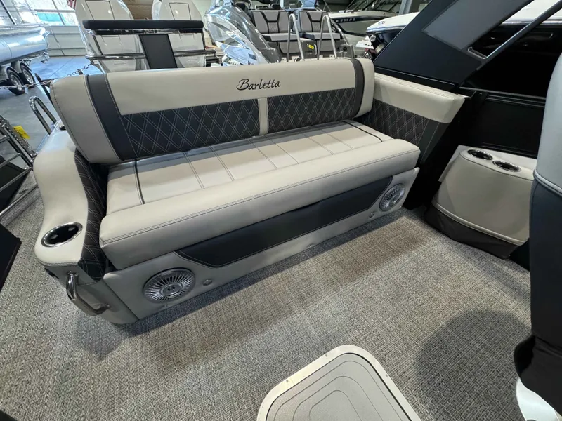 Slide: The Image of Interior of 2026 Barletta LUSSO 25UCAT with luxurious seating. - 34