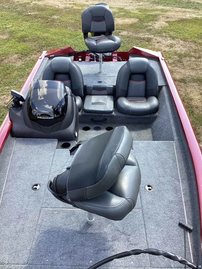 Slide: The Image of Tracker Pro Team 175 TXW 2023 - 6