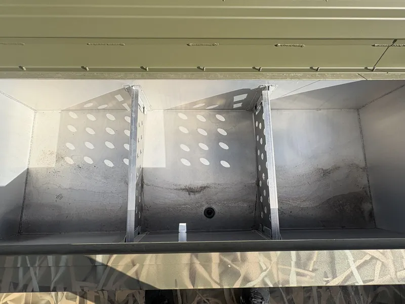 Slide: The Image of Crestliner 2070 RETRIEVER SIDE CONSOLE HEAVY DUTY 2026 - 12