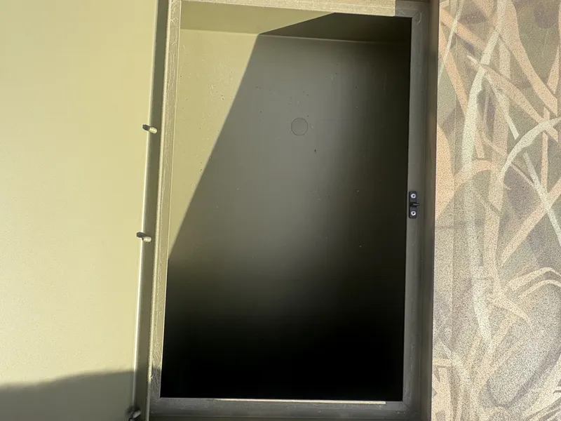 Slide: The Image of Crestliner 2070 RETRIEVER SIDE CONSOLE HEAVY DUTY 2026 - 16